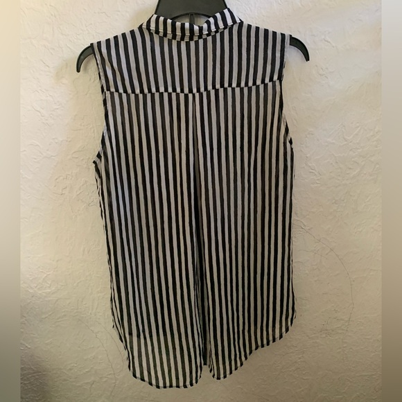 Collard Tank - Picture 2 of 3